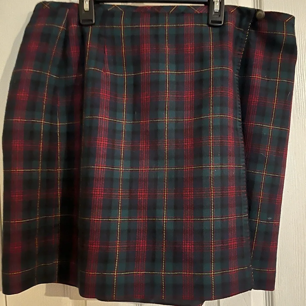 Eddie Bauer Vintage plaid skirt - Picture 2 of 4